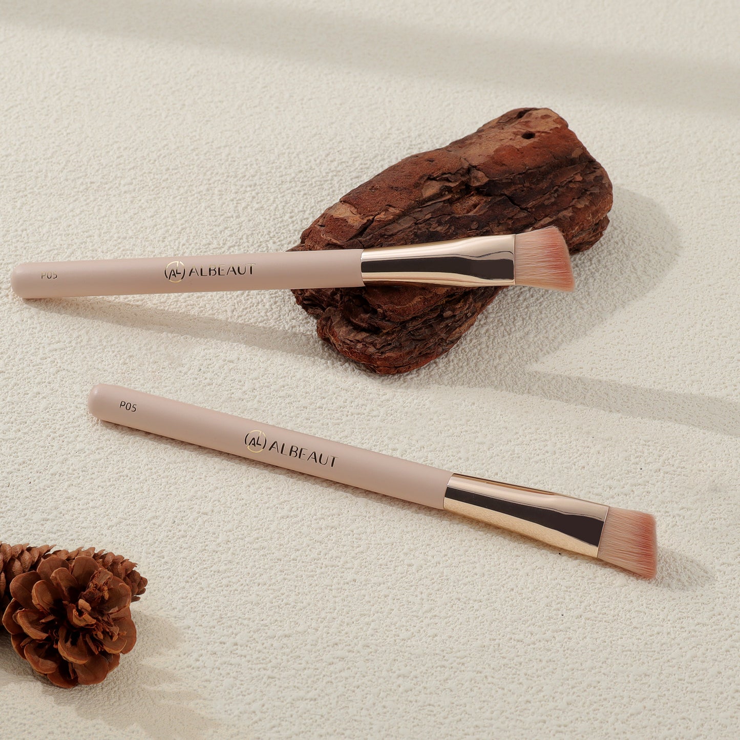 Triangle Concealer Brush 2Pcs P05